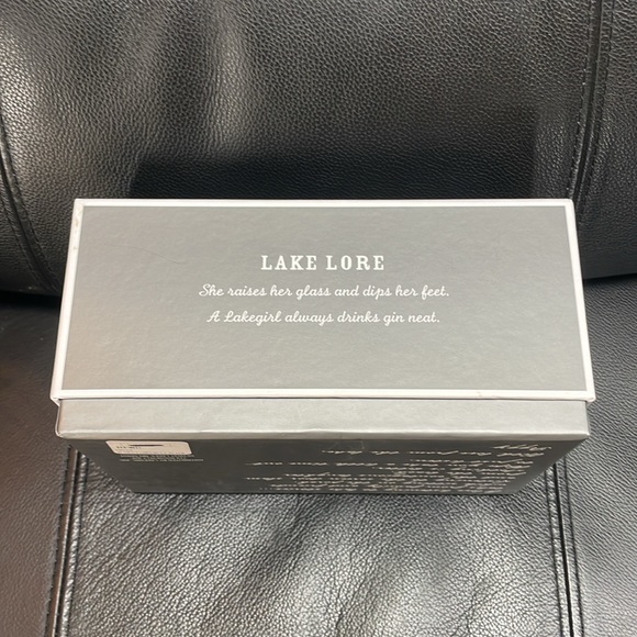 Vintage Vibe Lakegirl Empty Presentation Box - Picture 9 of 12